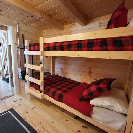 Picturesque Family Cabin With Loft In Tennessee เซอเวียร์วีล ภายนอก รูปภาพ