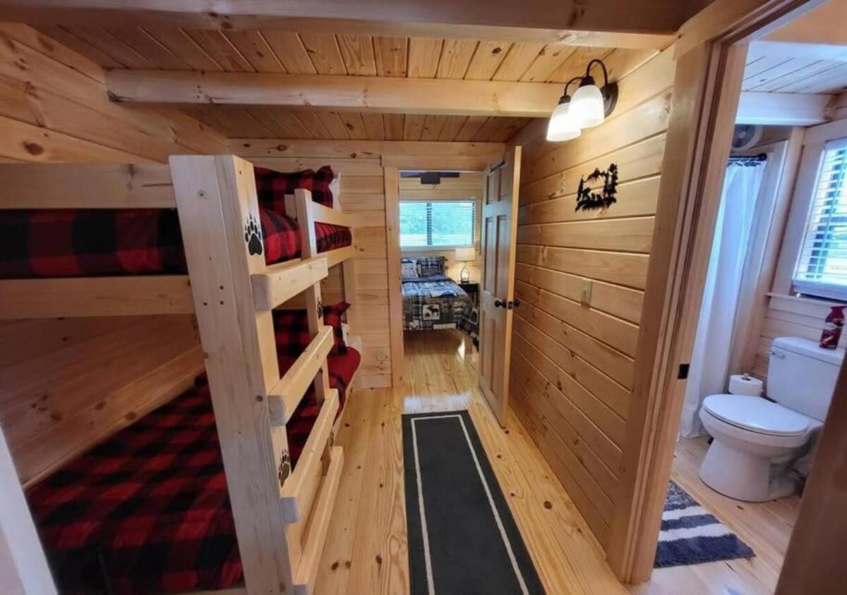 Picturesque Family Cabin With Loft In Tennessee เซอเวียร์วีล ภายนอก รูปภาพ