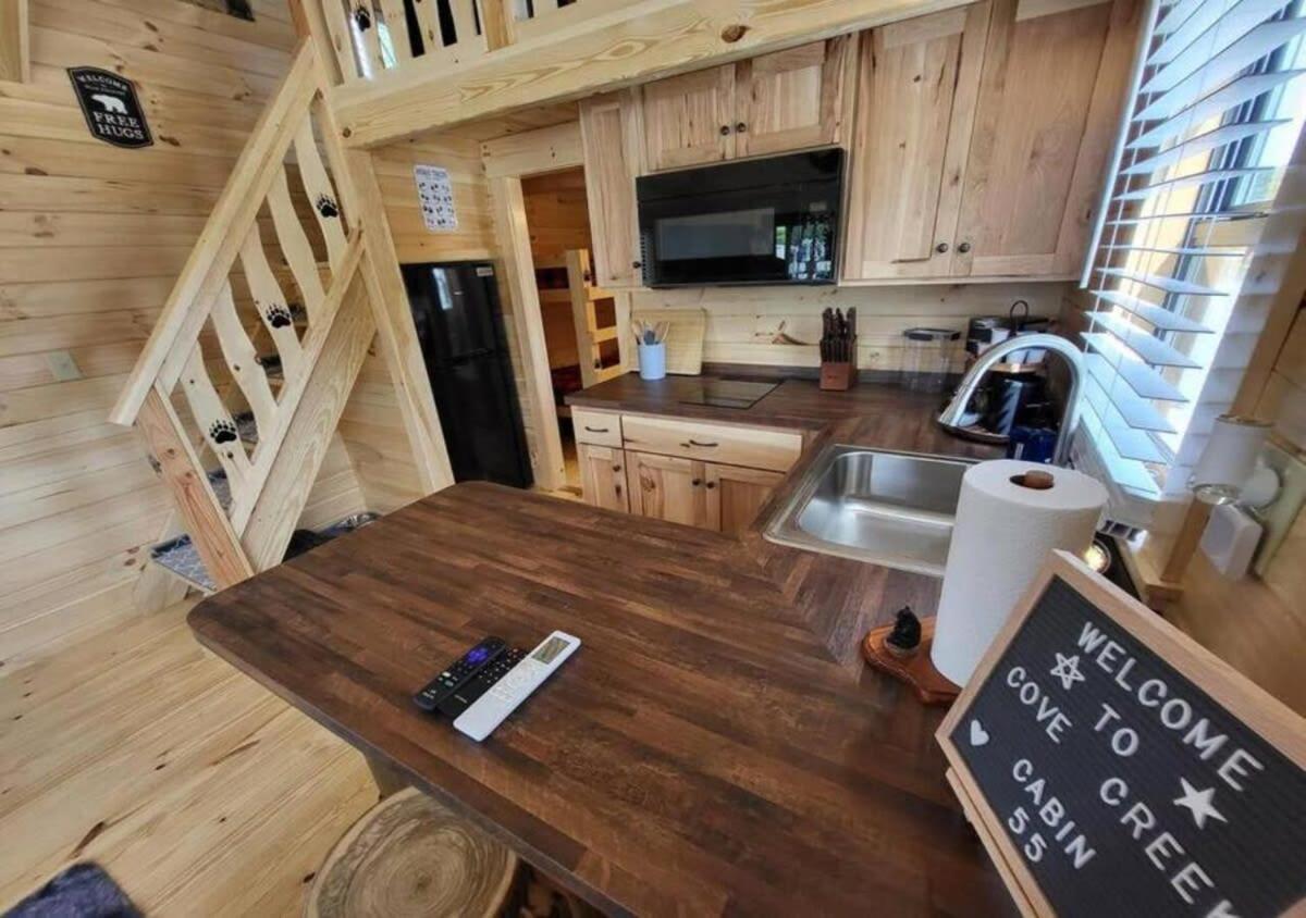 Picturesque Family Cabin With Loft In Tennessee เซอเวียร์วีล ภายนอก รูปภาพ